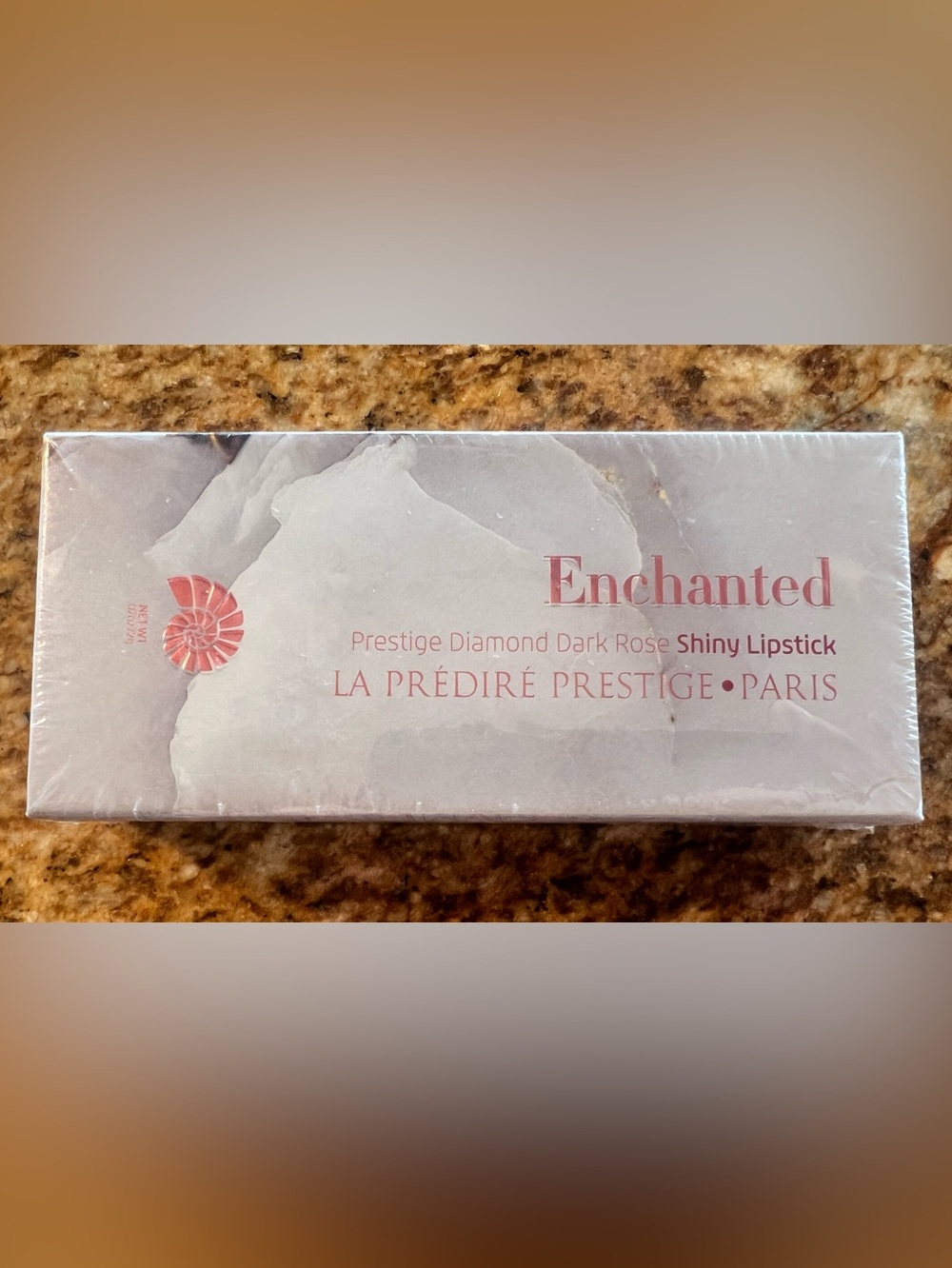 Diamond Dark Rose enchanted lipstick
